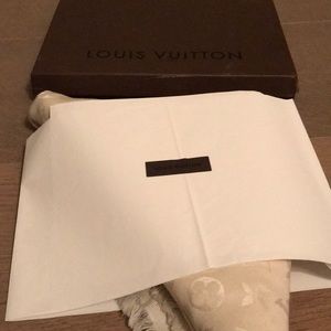 Shop Louis Vuitton MONOGRAM Knit & Fur Scarves (M79306) by aya-guilera